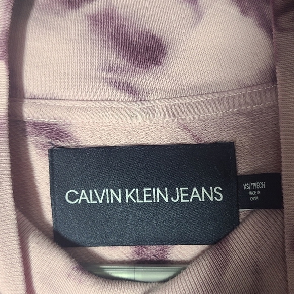 Calvin Klein Jeans Purple tie dye Sweatshirt - Picture 4 of 4